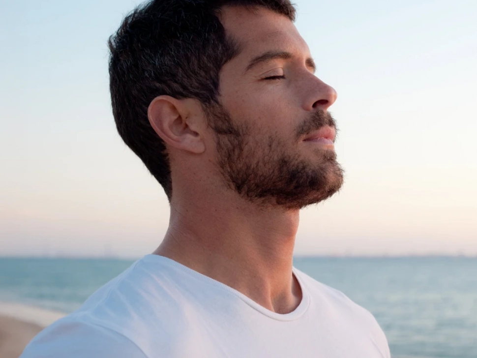 Sin taponamientos: El alivio de la recuperación moderna en la clínica del Dr. Luis Ayala